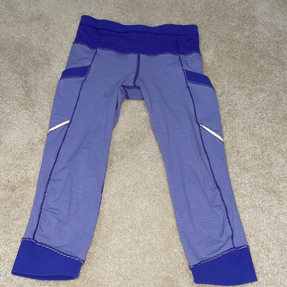 Lululemon Athletica Run for fun crop
